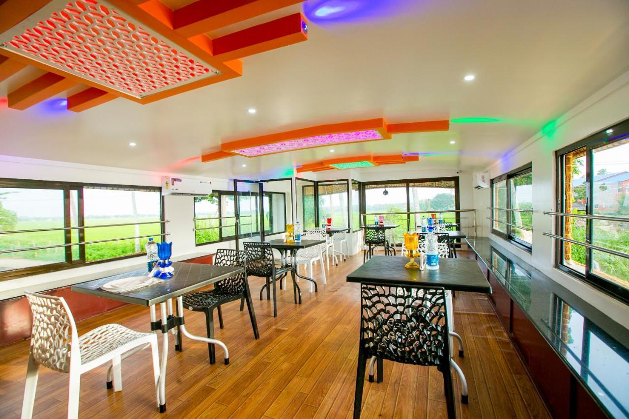 Hotel Harmony Houseboats à Alappuzha Extérieur photo